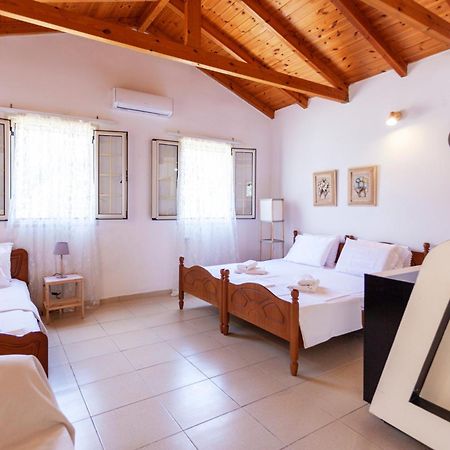 Retzos Rooms Himara Kültér fotó