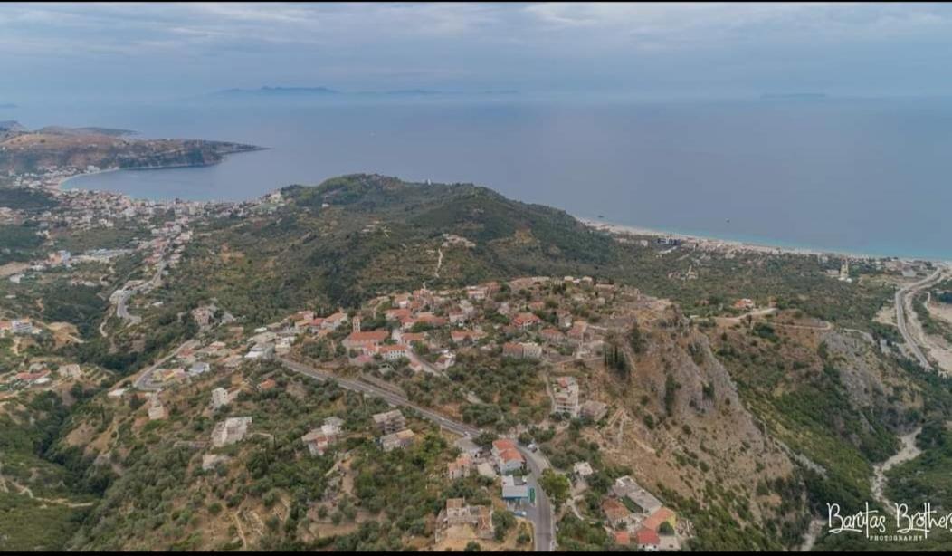 Retzos Rooms Himara Kültér fotó