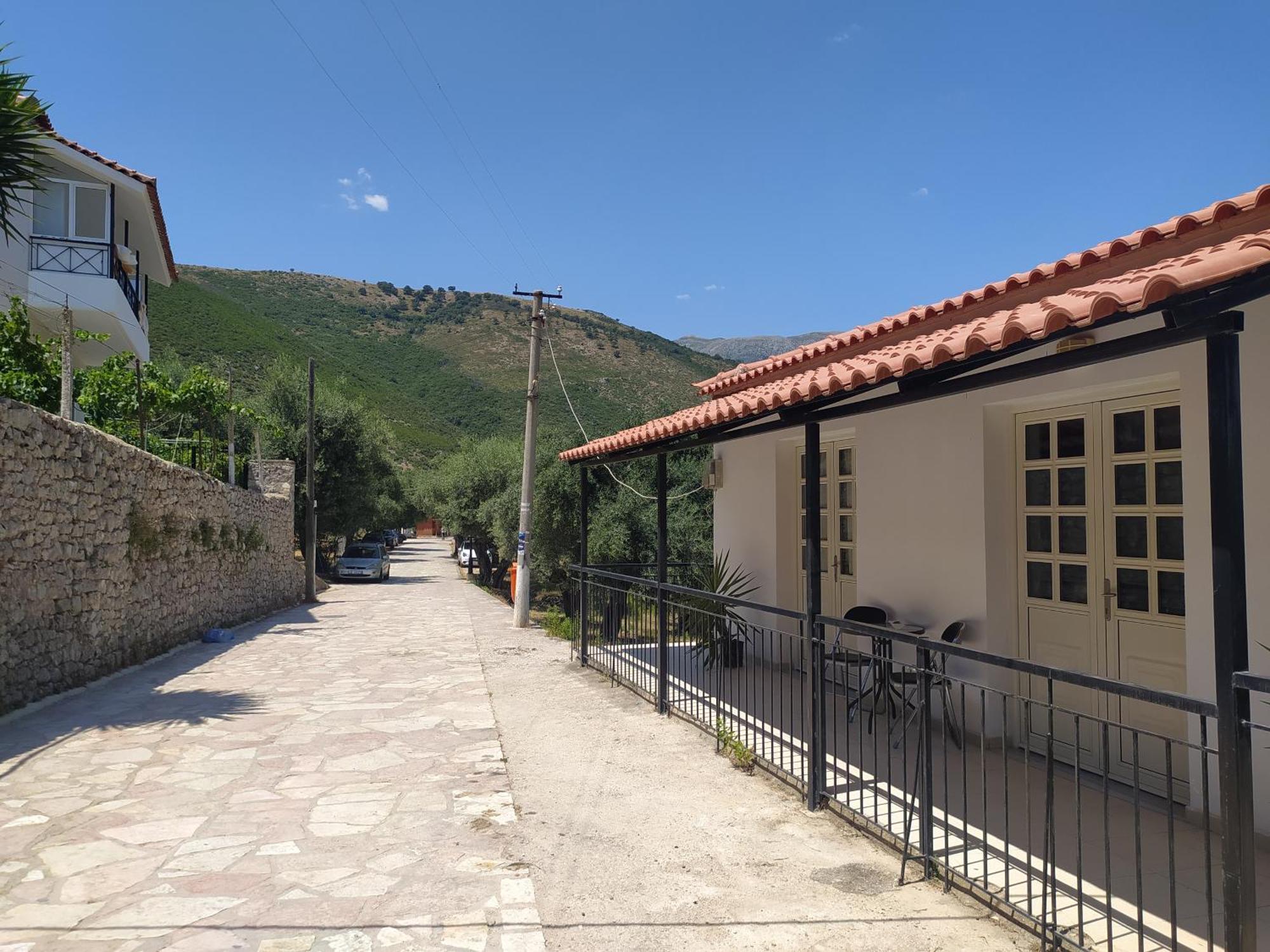 Retzos Rooms Himara Kültér fotó